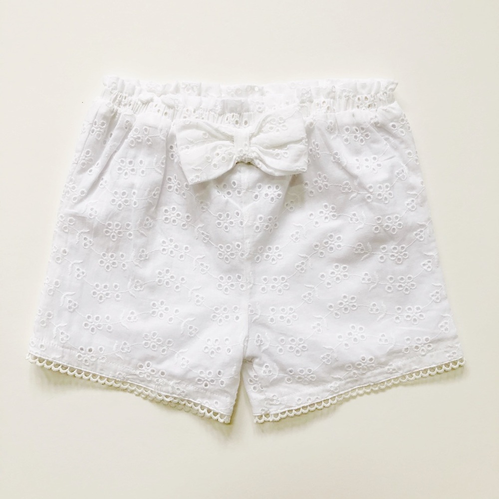 NWT Mud Pie White Lace Eyelet Shorts 2T-3T